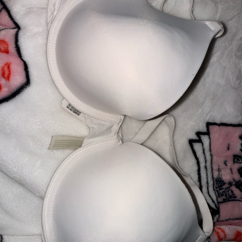 PINK Victoria's Secret White Bra